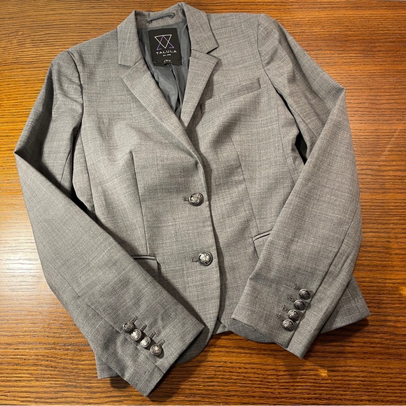 Aritzia | Talula Blazer - Picture 1 of 3